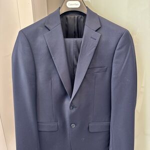 Calvin Klein Men's Navy suit set